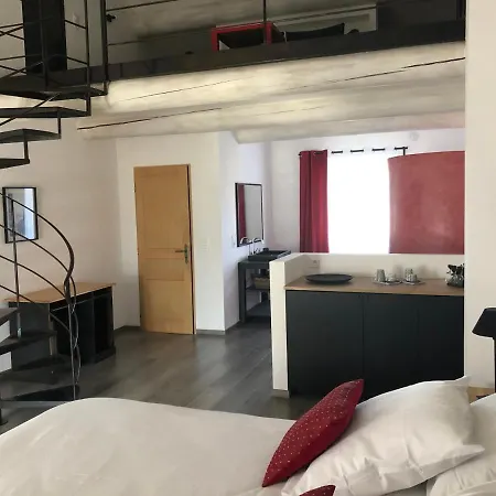 Bed & Breakfast Dans Mas En Pierres *