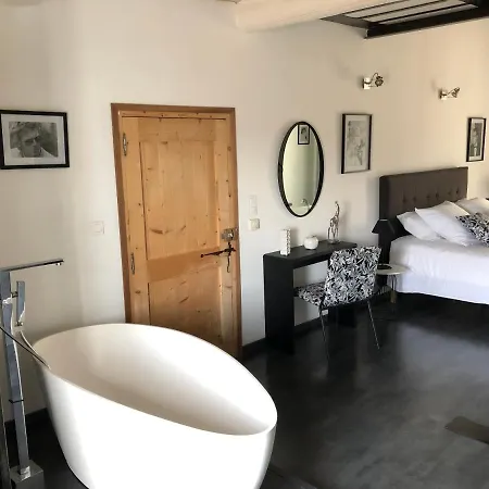 Bed & Breakfast Dans Mas En Pierres Robion en Luberon
